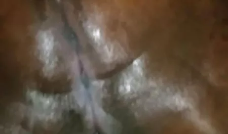 الرجل يأخذ الصور افلام اباحي جنس في حين المفاوضات صديقته.