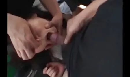 عارية, في حالة افلام جنسية عربية جديدة سكر, أمي, أبي.