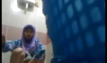 وقالت انها قدمت فلم كوري جنس صغيرة لرجل