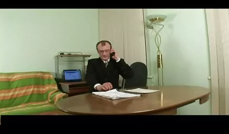 الاستمناء افلام جنس خليجيه ، الكلاب الغريبة في المنزل.