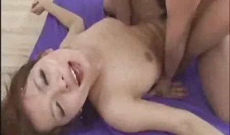 في استشارة خاصة ، رجل يأكل الدجاج في كل افلام سكس رومانسيه مترجم مكان.