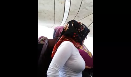 شقراء لا افلام جنس روسى بجد اللسان