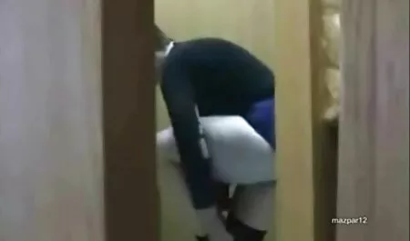اثنين من افلام فرنسيه جنس 18 سنة فتاة في الحمار