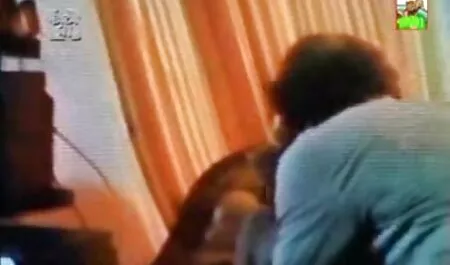 حدد فتاة خائفة افلام جنس اكشن والمنزل